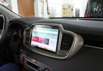 Замена головного устройства на KIA Sorento Prime