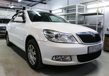 Установка AUX-разъема на Skoda Octavia