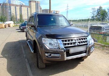 Тотальная шумоизоляция Mitsubishi Pajero и замена фронтальной акустики