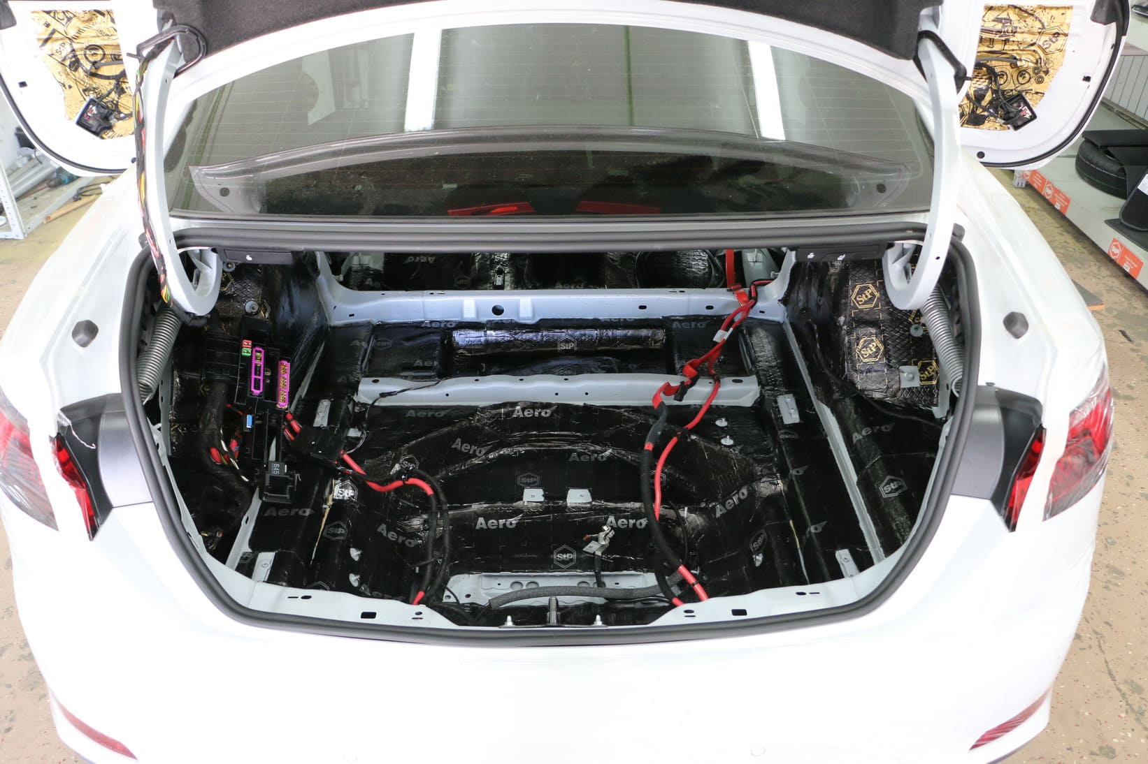 Шумоизоляция багажника Audi A5